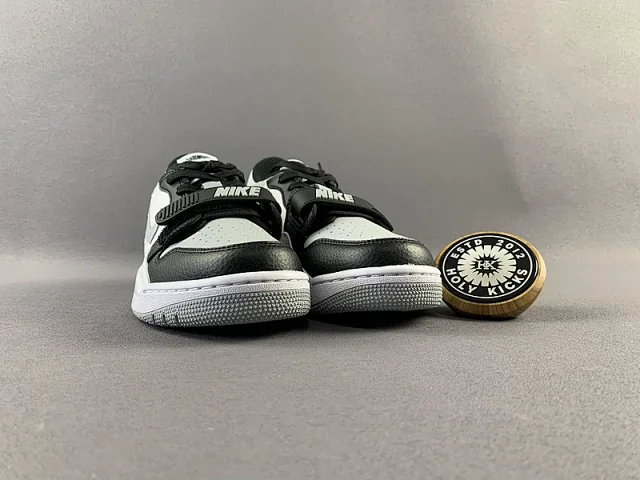 Nike Sneakers Jordan Legacy 312 Low product detail image 2