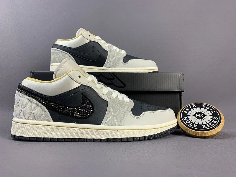 Jordan 1 Low SE Diamond Quilted Cream Black