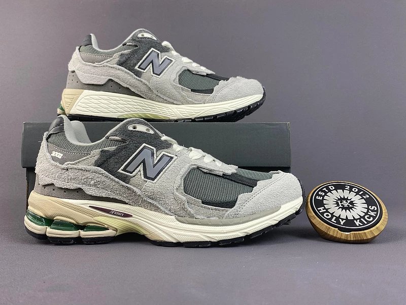 New Balance 2002R Gray Mesh Sneakers - 15