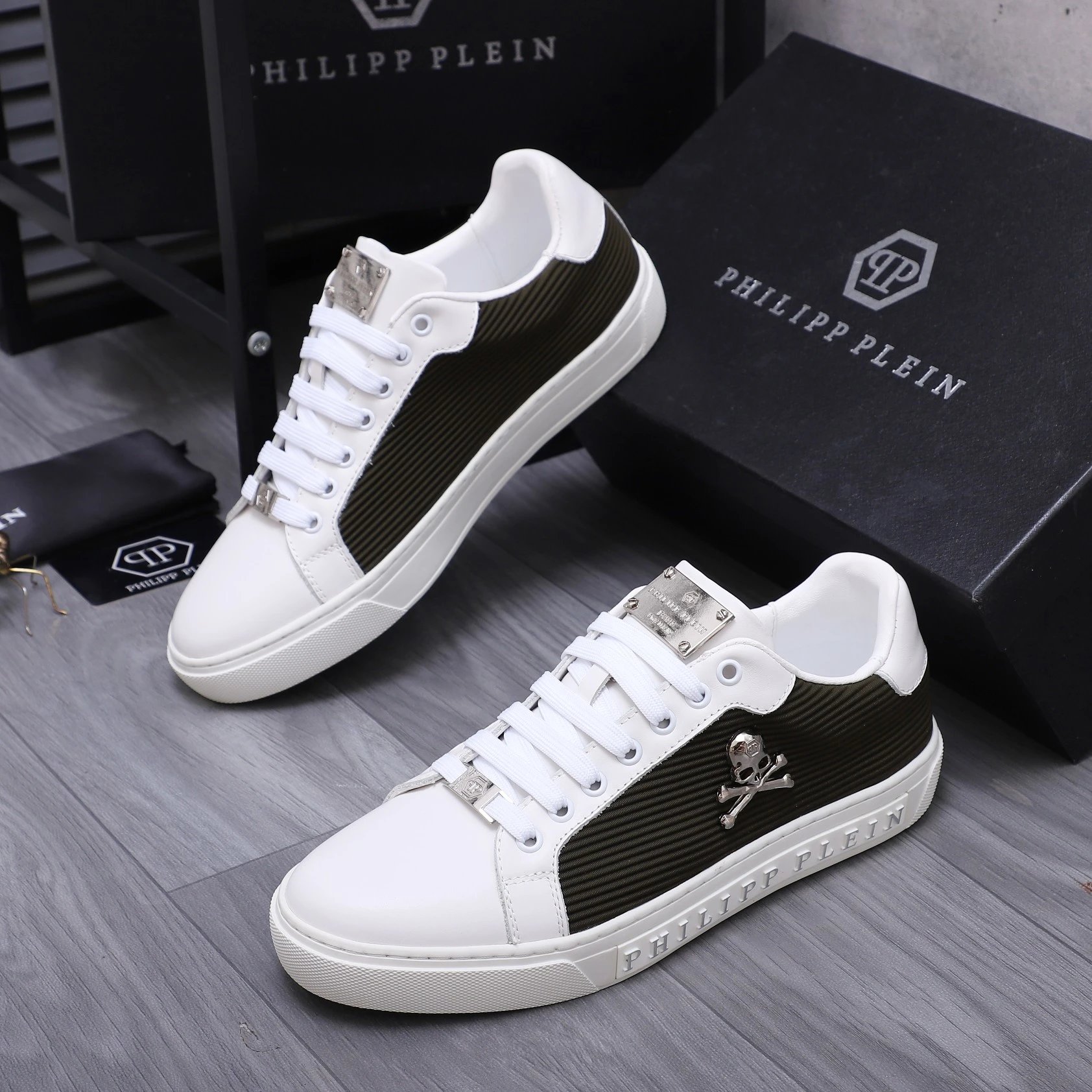 Gucci Court Chunky Sneaker Triple Black