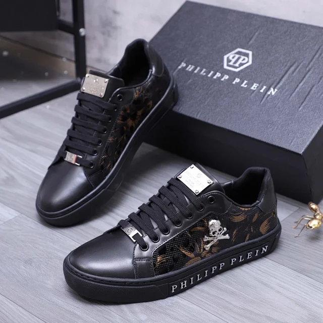 Philipp Plein Sneakers Low-top lace-up with skull-and-crossbones side hardware product detail image 4