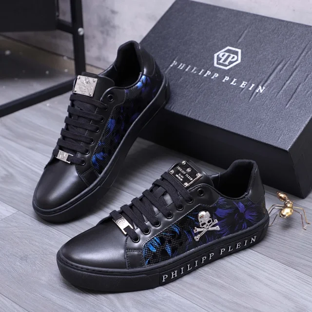 Philipp Plein Sneakers Low-top lace-up with skull-and-crossbones side hardware product detail image 3