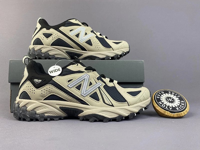 New Balance 610 Trail White Grey Wide