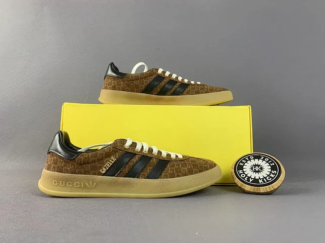 Gucci Sneakers Gazelle low-top with three stripes product detail image 13