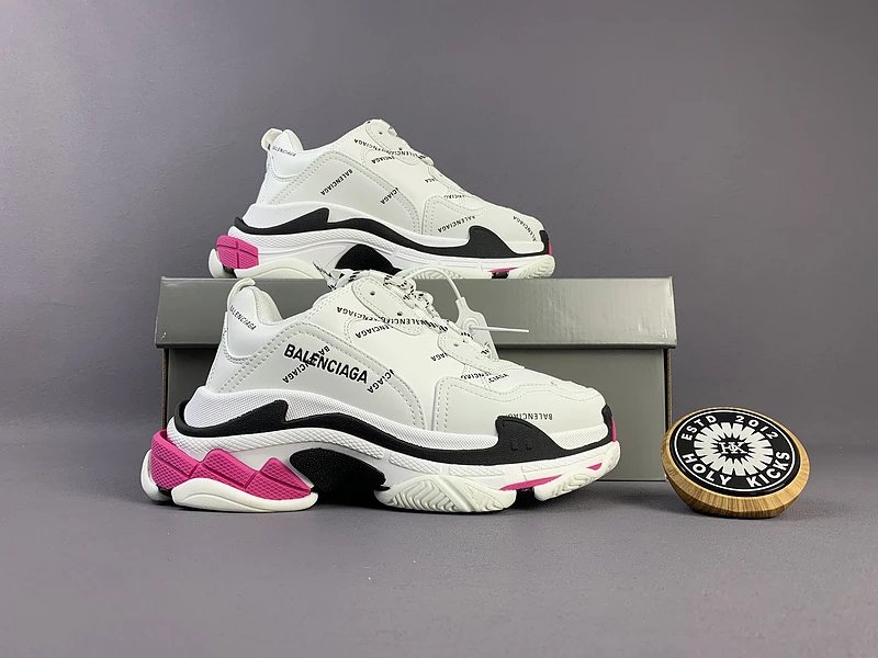 Balenciaga Triple S Sneaker Grey Black