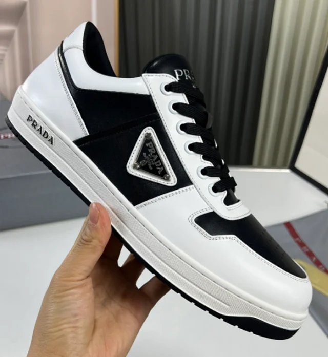 Prada Sneakers Low-top lace-up triangle-logo product detail image 6