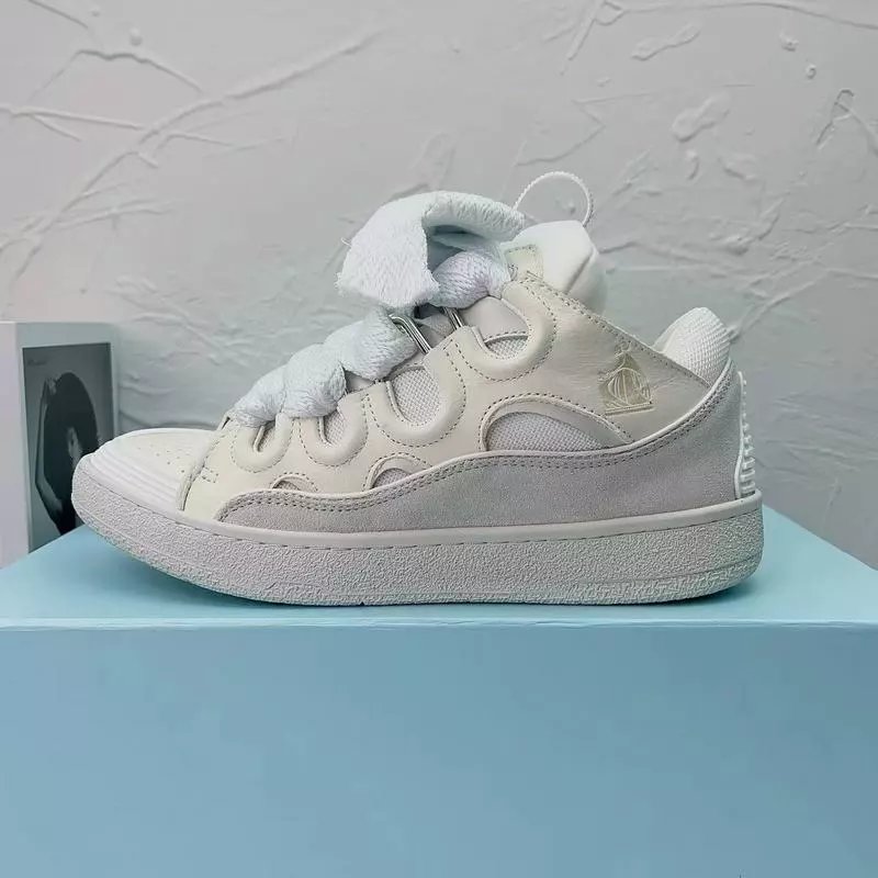 【 W-02 】 Fashion Board Shoes Collection 3