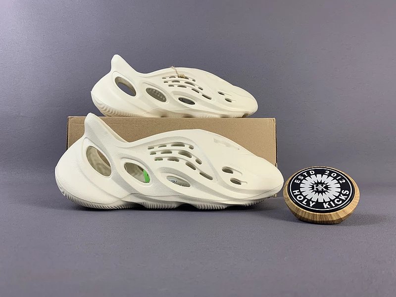 Adidas Yeezy Foam Runner Bone White