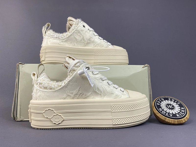 Chanel CC Logo Chunky Sneakers Black and White - 13