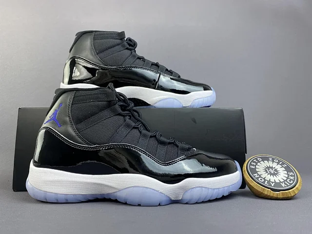 Jordan Sneakers Air 11 High-Top Patent Leather product detail image 3