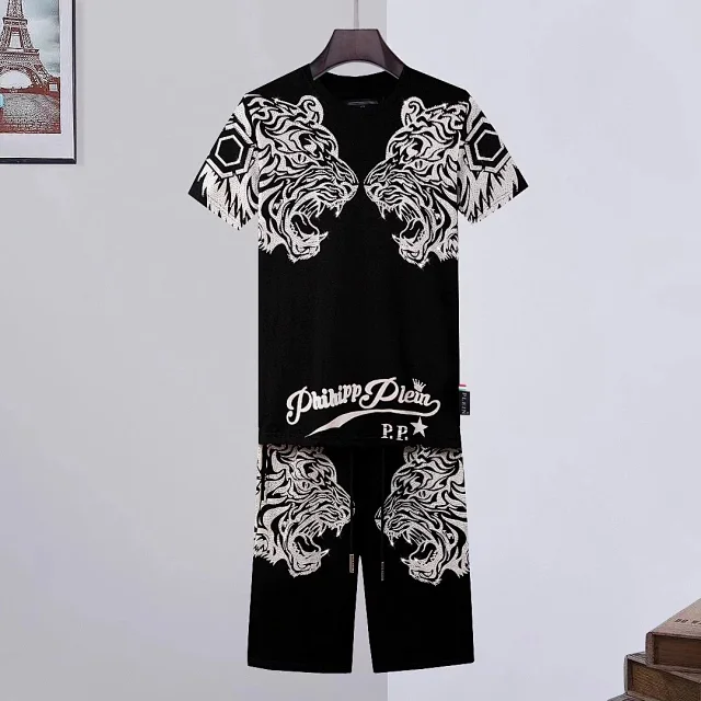Philipp Plein Matching Sets Graphic T-Shirt and Shorts Set product detail image 14