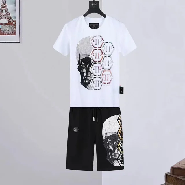 Philipp Plein Matching Sets Graphic T-Shirt and Shorts Set product detail image 12