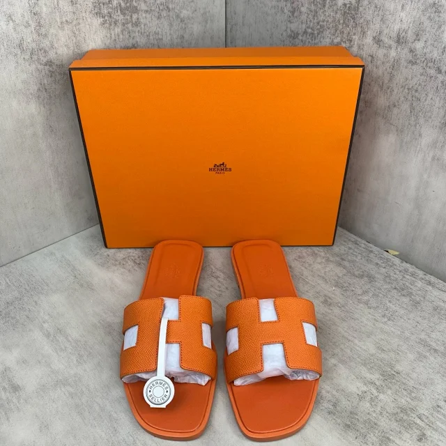 Hermès Slippers Oran H-cut slide sandals product detail image 14