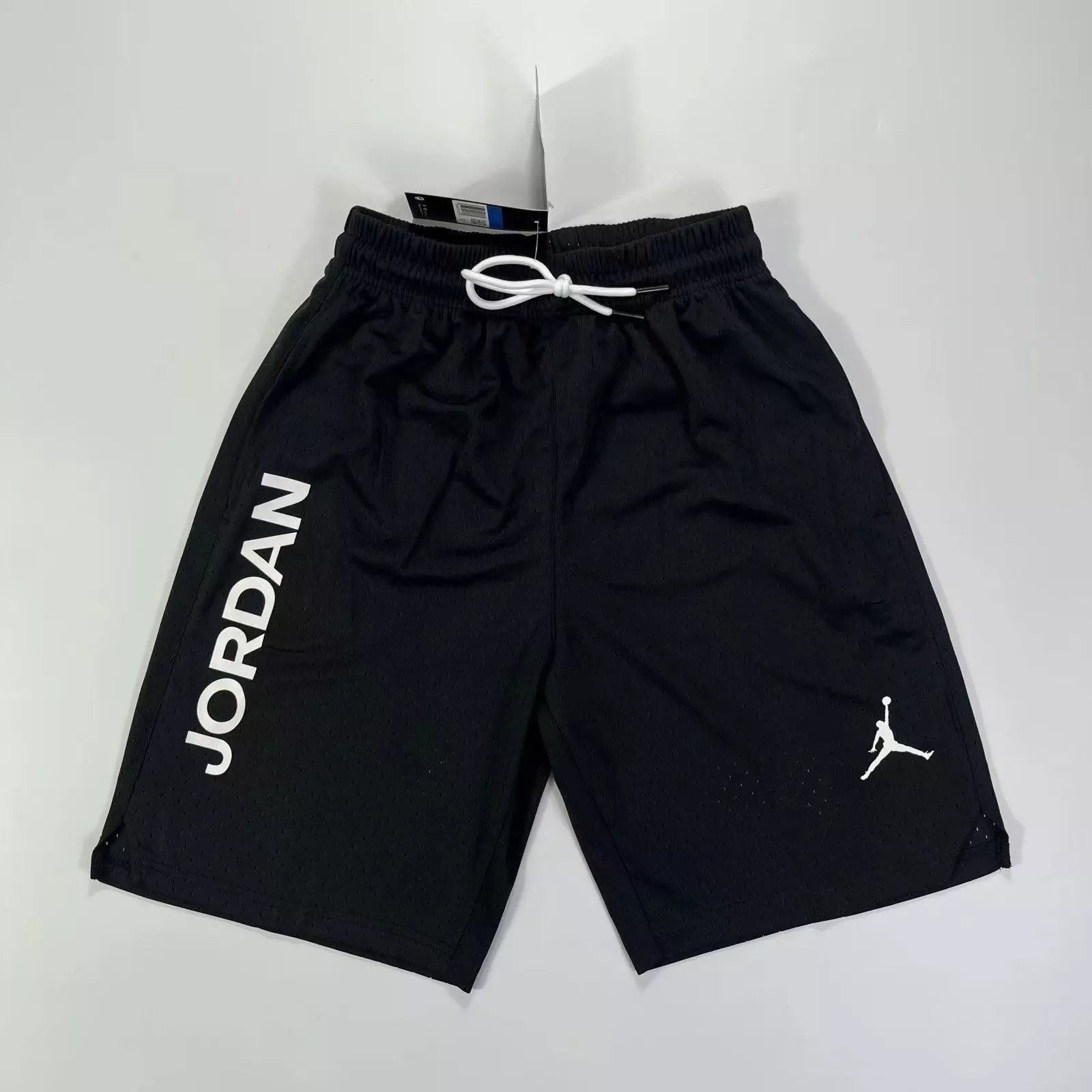 02 Black