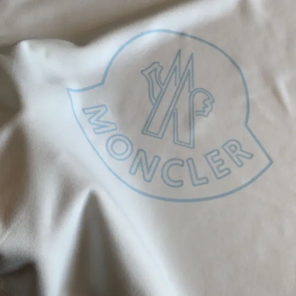 Moncler Logo Embroidered White Hoodie - 10