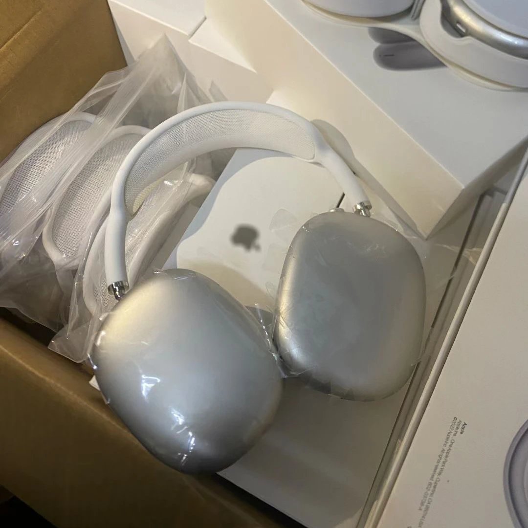 Apple AirPods Max Headphones [