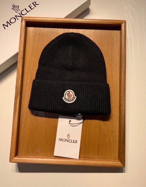 Moncler Logo Beanie Black Hat - 1