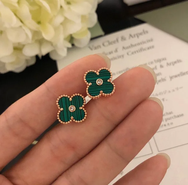 Van Cleef & Arpels Jewelry Alhambra clover stud earrings product detail image 7