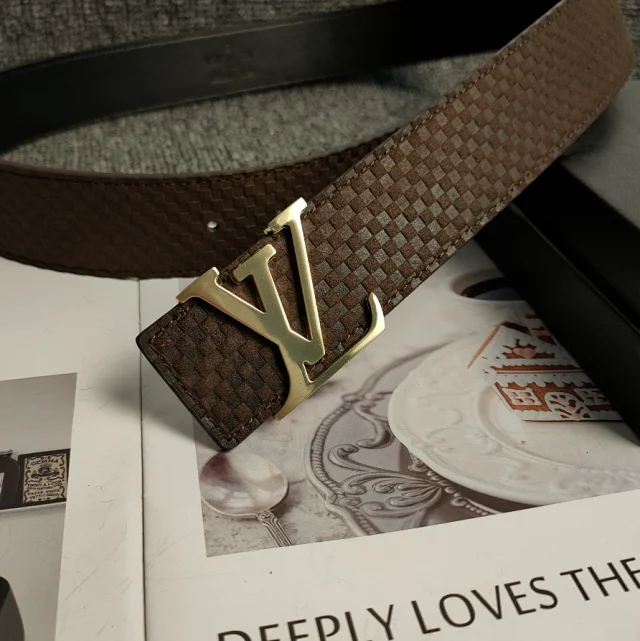 Louis Vuitton Belts Checkerboard belt with LV initial buckle product detail image 10