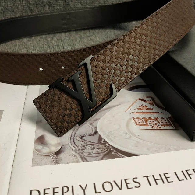 Louis Vuitton Belts Checkerboard belt with LV initial buckle product detail image 8