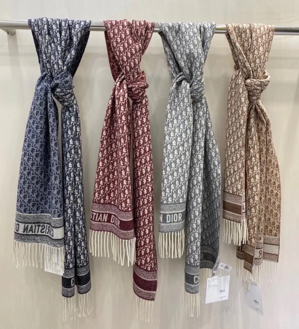 Christian Dior's Oblique pattern scarf