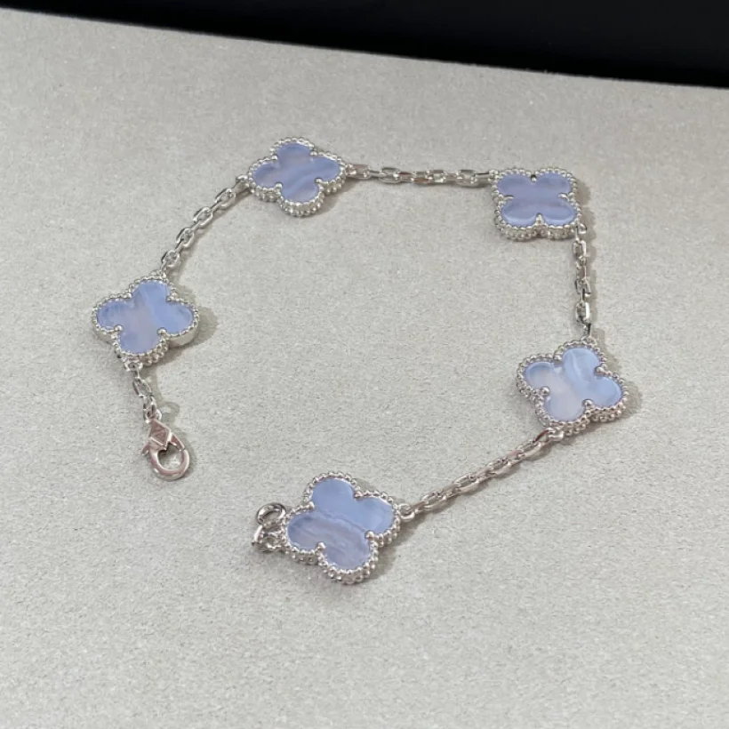 Cleef Van& Arpels Necklace