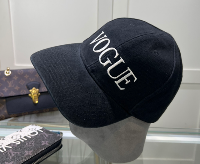Balenciaga Cap: seller detail photo 4