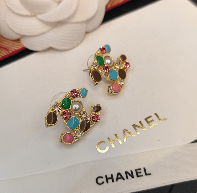 CHANEL Earrings: seller detail photo 14