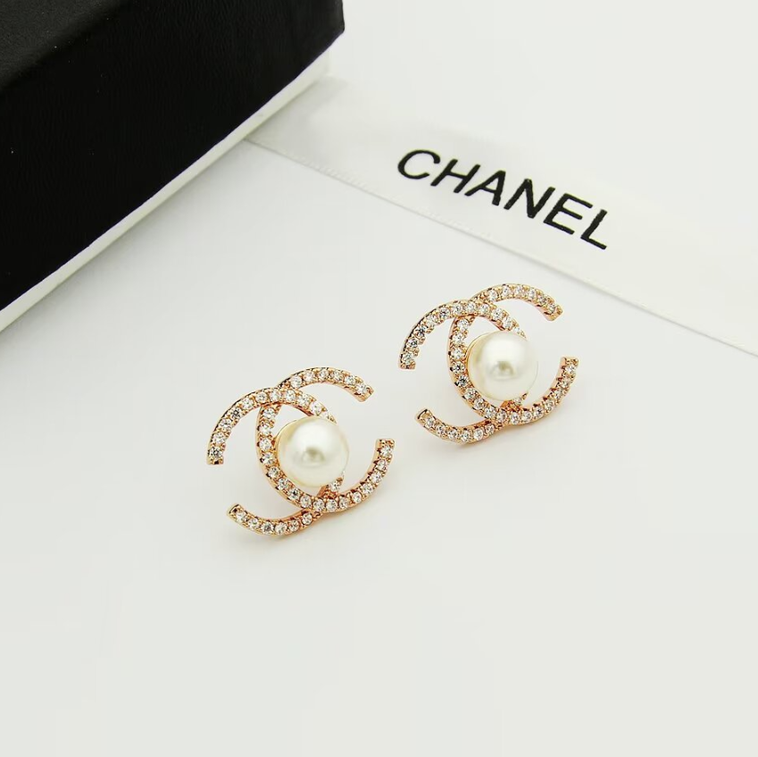 Chanel CC Logo Stud Earrings Black Enamel Gold