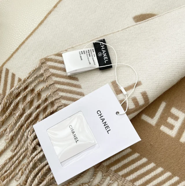 CHANEL Scarves Logo Knit Fringed Scarf product detail image 19