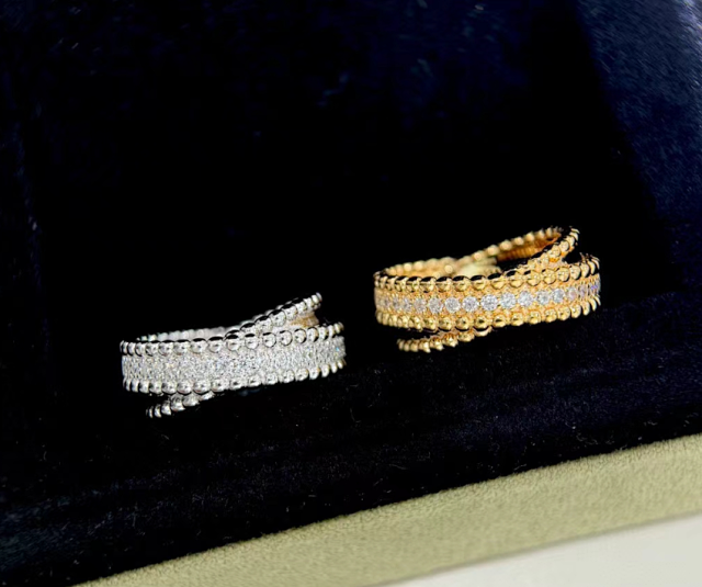 Van Cleef & Arpels ring: seller detail photo 9