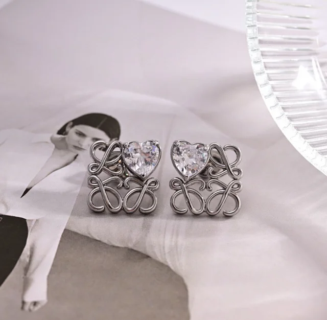LOEWE Jewelry Logo stud earrings product detail image 20