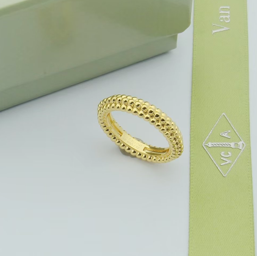 Gucci Running G Mesh Ring Multi-Color Stone Yellow Gold