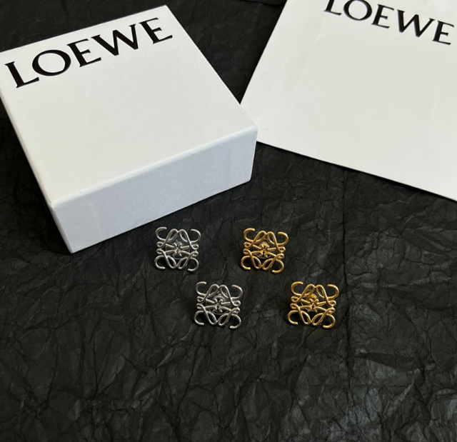 Loewe Earring: seller detail photo 11