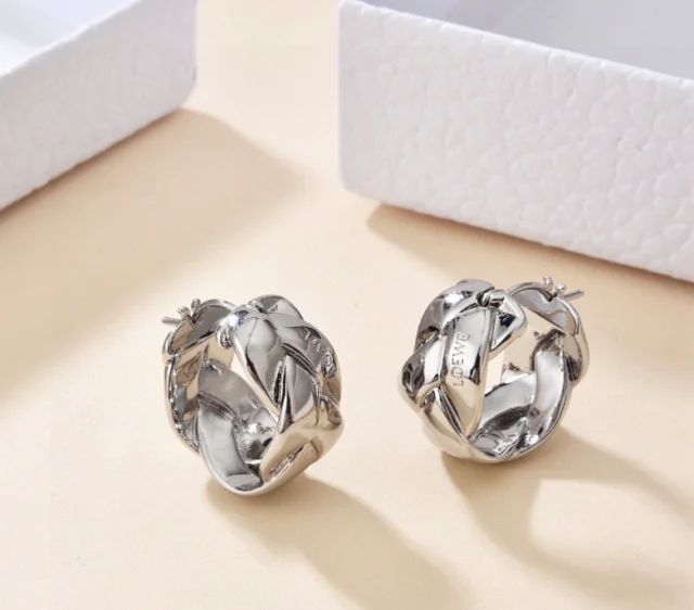 LOEWE Jewelry Logo stud earrings product detail image 14