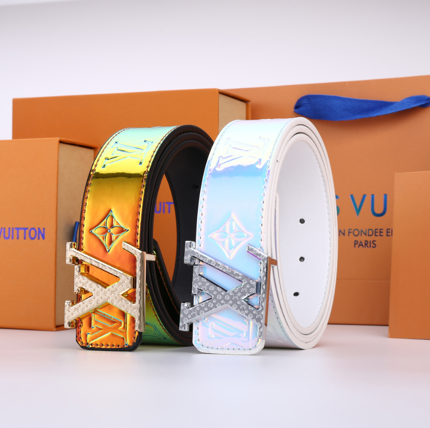 Louis Vuitton LV Initiales Rev