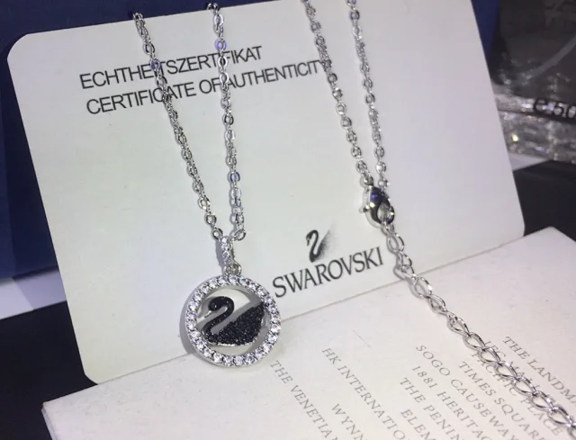 Swarovski Jewelry Swan Crystal Pendant Necklace product detail image 9