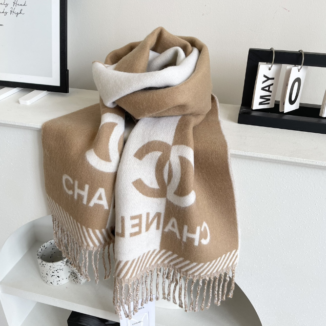 Louis Vuitton Damier Petit Malle Scarf Grey