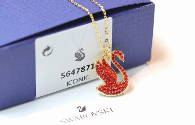 Swarovski Jewelry Swan Crystal Pendant Necklace product detail image 6