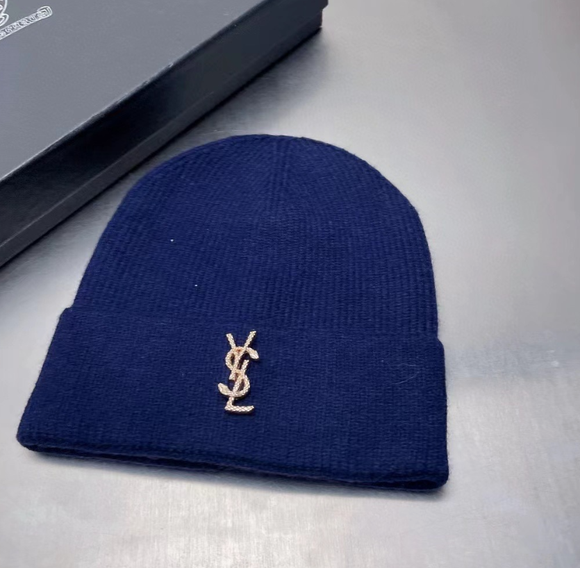 Saint Laurent Monogram Beanie Lavender Knit Hat - 14