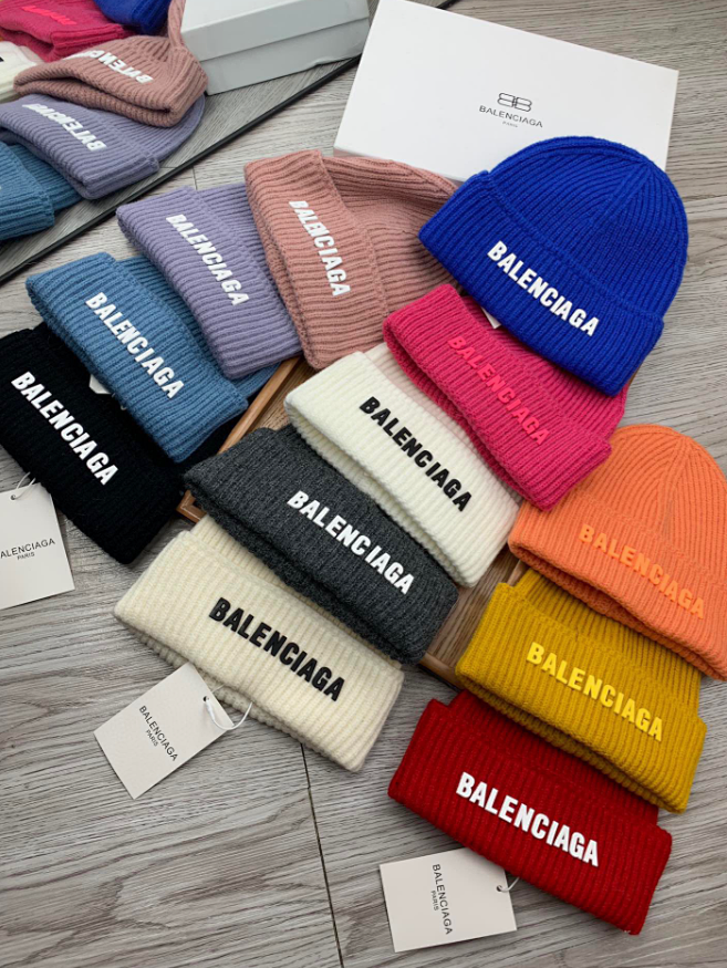Balenciaga Logo Beanie Cream Beanie product detail 2 in Litbuy spreadsheet finds
