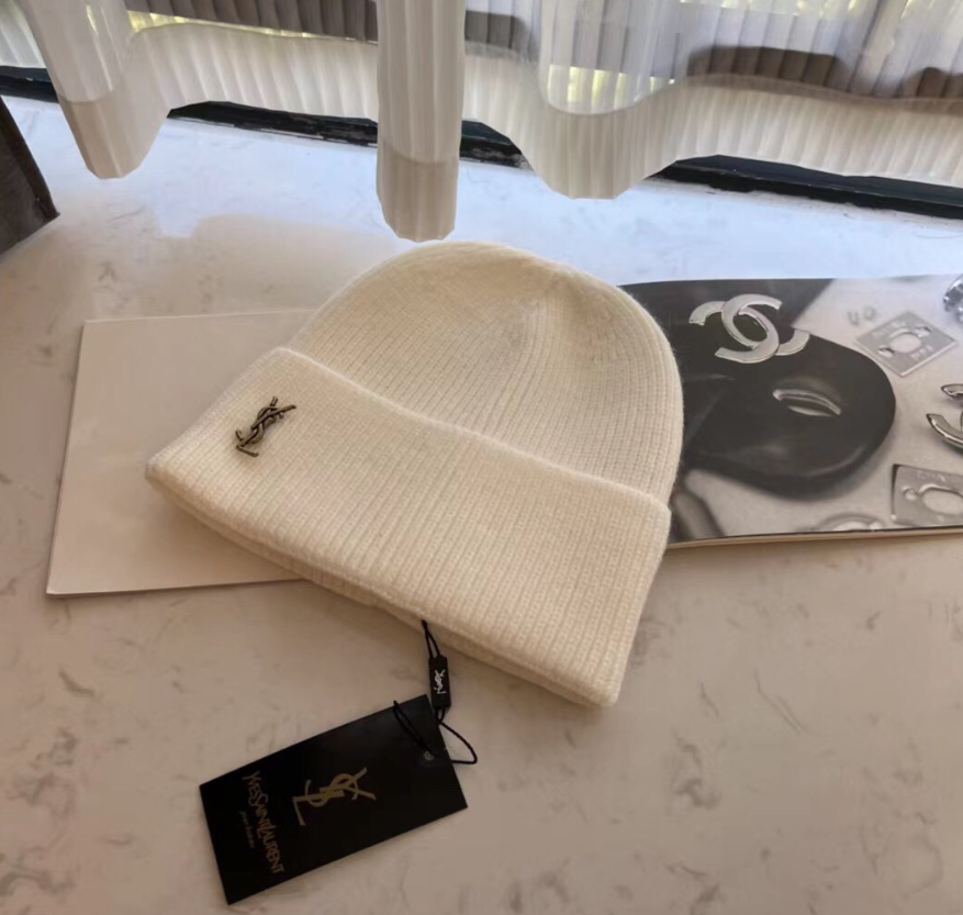 Saint Laurent Monogram Beanie Lavender Knit Hat - 11