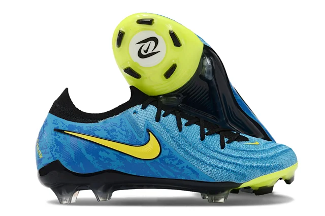 Nike Phantom GX 2 Low FG Football Cleats product detail image 10
