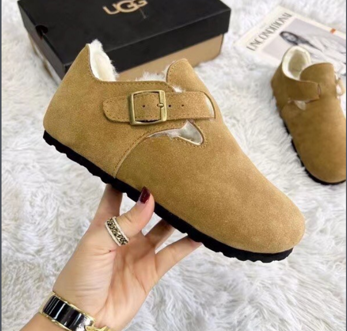 UGG Slippers Shearling-Lined Platform Slip-On image 7