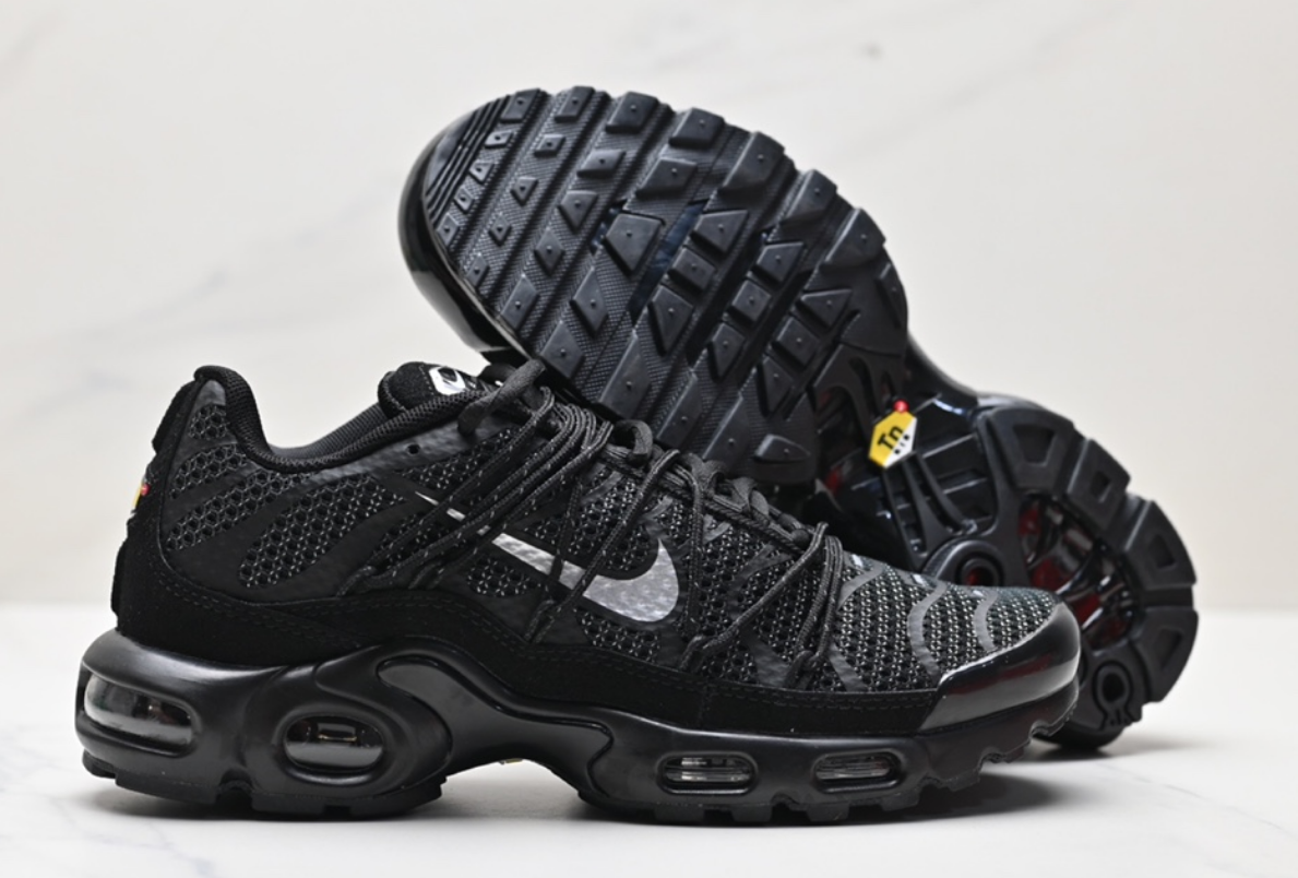 Nike Air Max Plus TN Triple Black