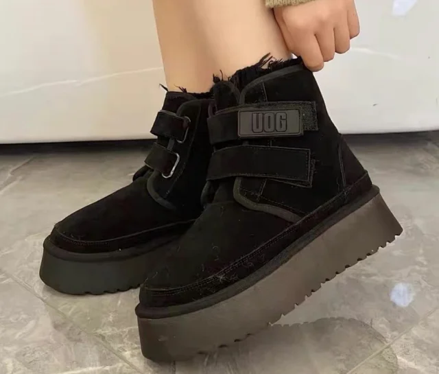UGG Casual Shoes Fur-Lined Lace-Up Platform Sneakers product detail image 29