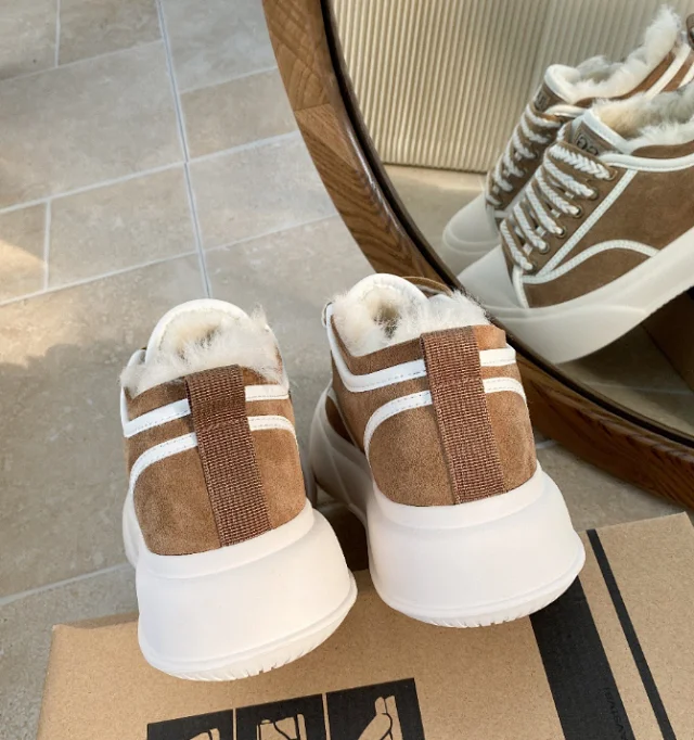 UGG Casual Shoes Fur-Lined Lace-Up Platform Sneakers product detail image 4