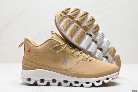 On Cloudnova Beige Sneakers - 1