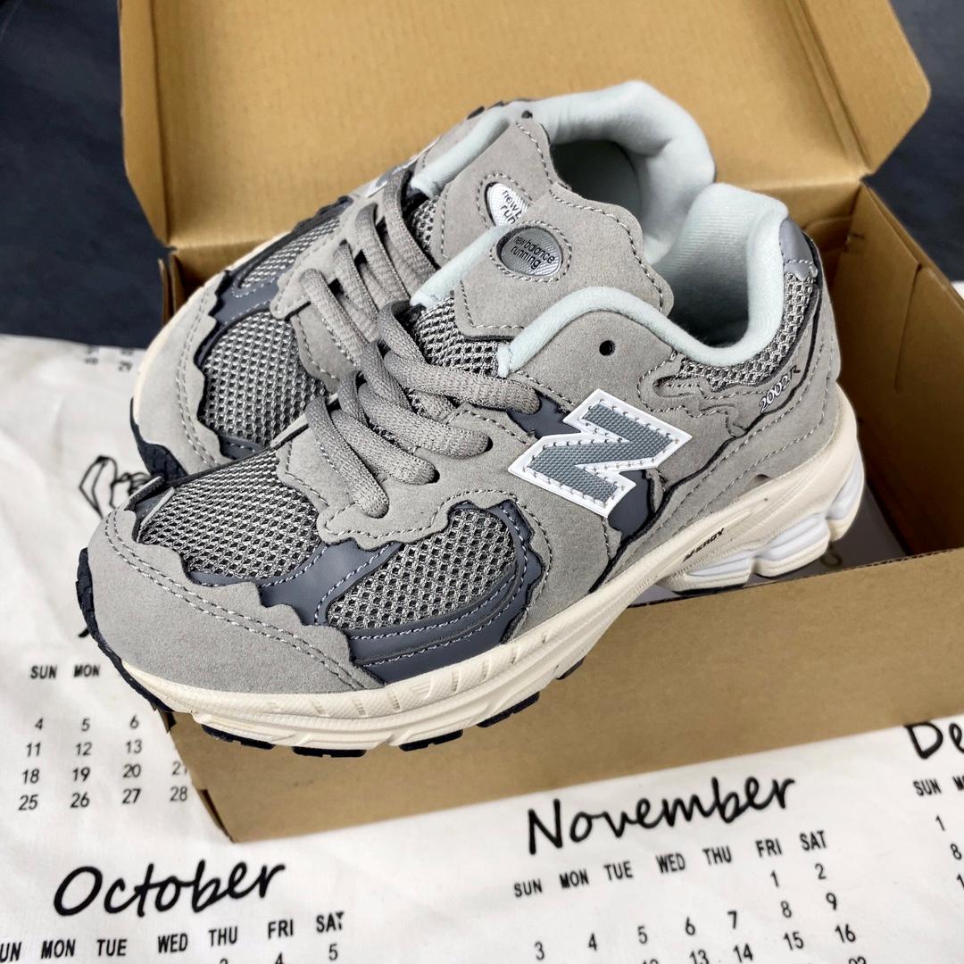 New Balance 2002R Gray Mesh Sneakers Running Shoes - 7