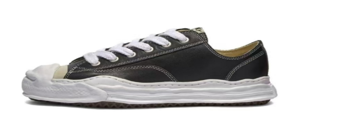 Maison Mihara Yasuhiro Peterson Low Black Leather